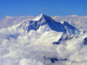 Самая высокая гора на земле Эверест